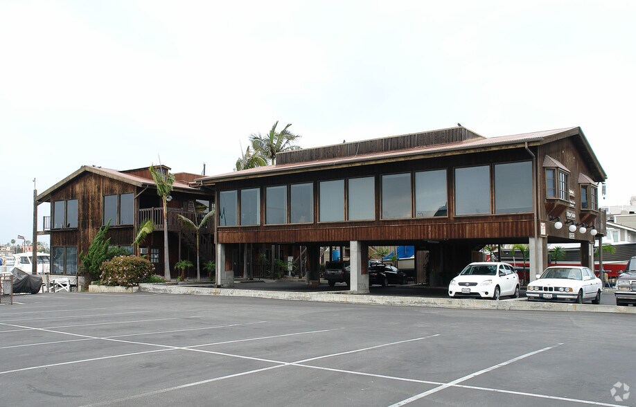More Photos Of 2711-2729 W Coast Hwy, Newport Beach Office For Lease