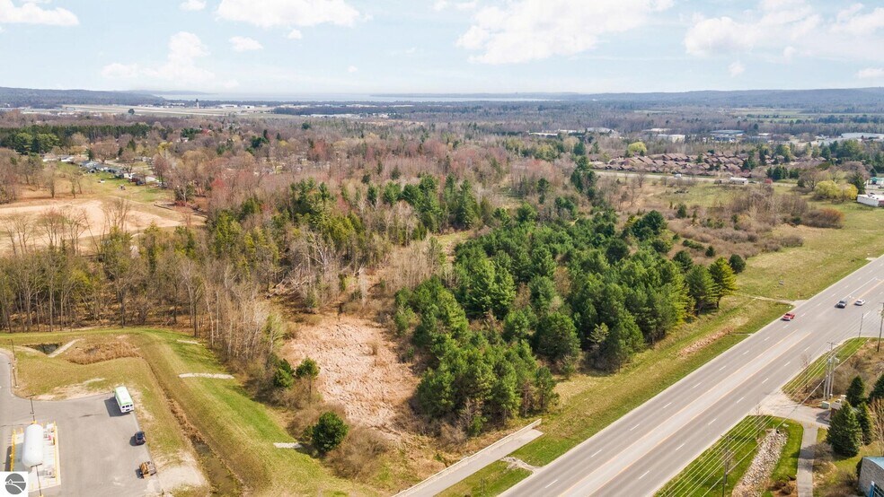 More Photos Of 2051 Garfield Ave, Traverse City Land For Sale