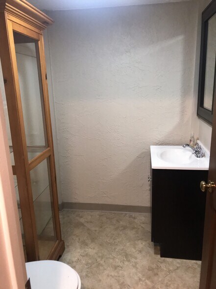 More Photos Of 4920 Reed Rd, Columbus Loft Creative Space For Lease