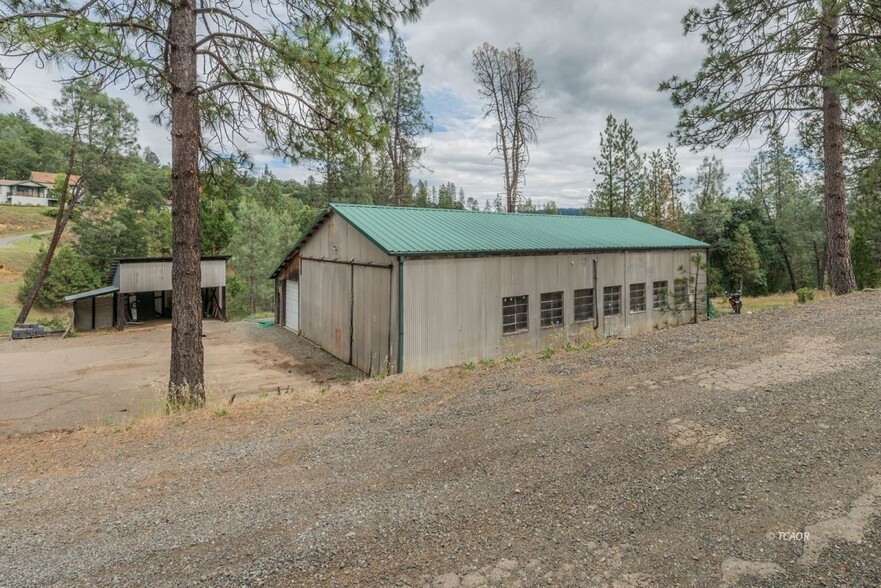 Primary Photo Of 324 Taylor St, Weaverville Warehouse For Sale