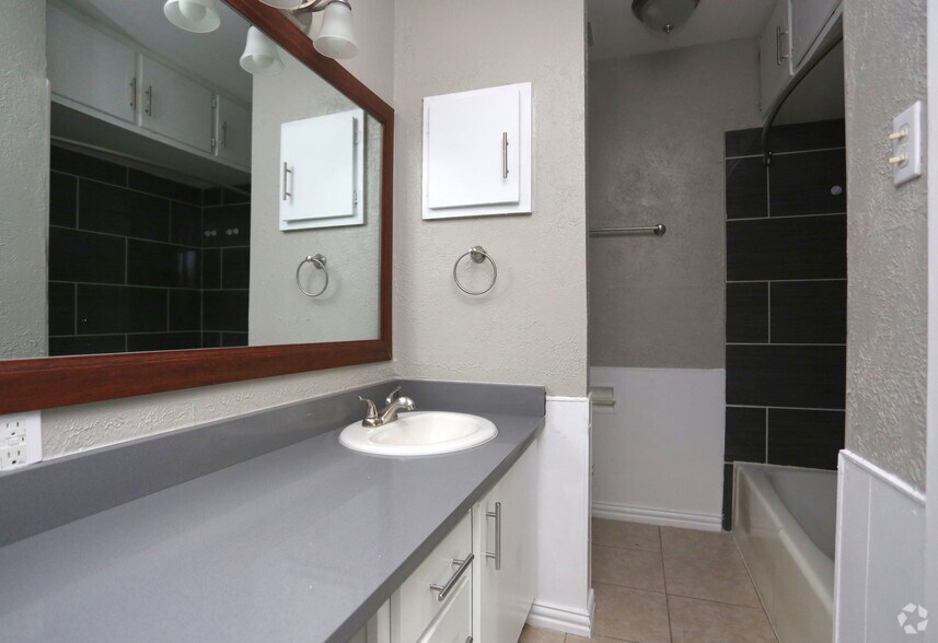 More Photos Of 5601 Birchman Ave, Fort Worth Apartments For Sale