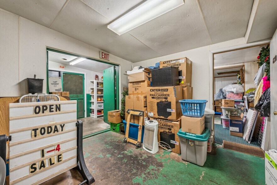 More Photos Of 8557 Mason Dixon Hwy, Meyersdale General Retail For Sale