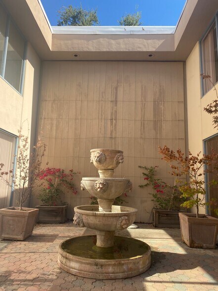 More Photos Of 845 Oak Grove Ave, Menlo Park Office For Lease