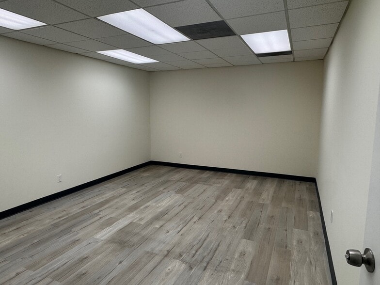 More Photos Of 721 W Whittier Blvd, La Habra Medical For Lease