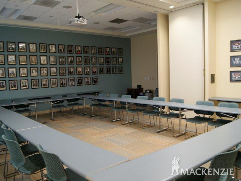 More Photos Of 200 Harry S Truman Pky, Annapolis Medical For Lease