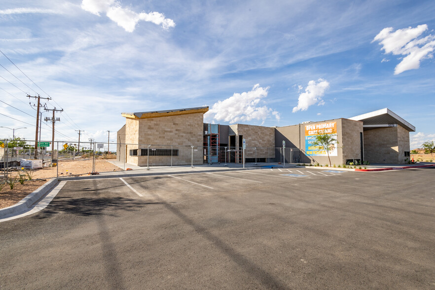 Primary Photo Of 3570 Rich Beem Blvd, El Paso Office For Lease