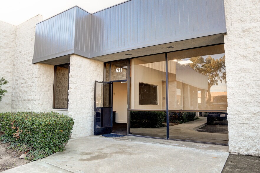 More Photos Of 521 State Pl, Escondido Warehouse For Sale