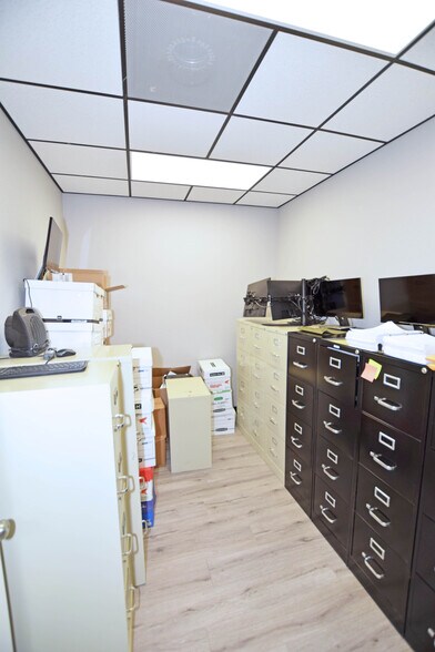 More Photos Of 2250 Dixie Blvd, Odessa Industrial For Sale