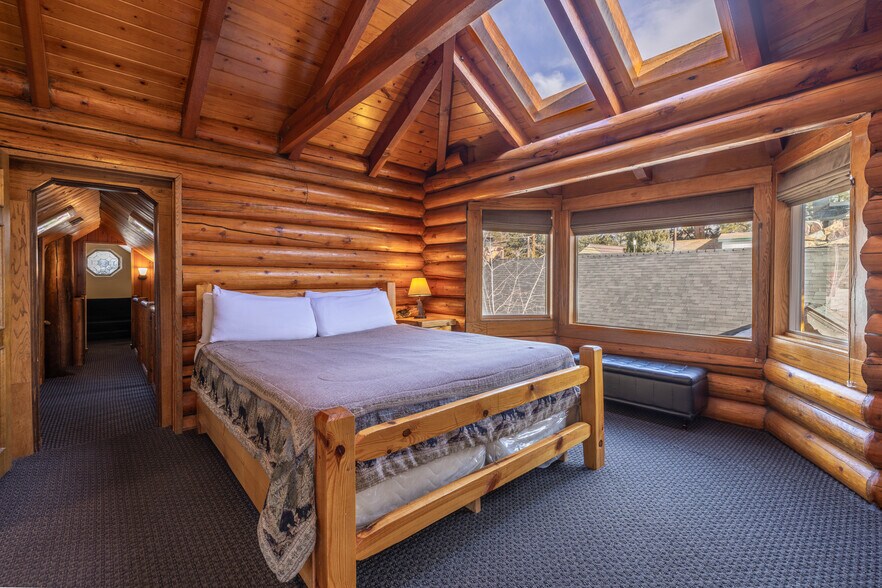 More Photos Of 40229 Big Bear Blvd, Big Bear Lake Hotel For Sale