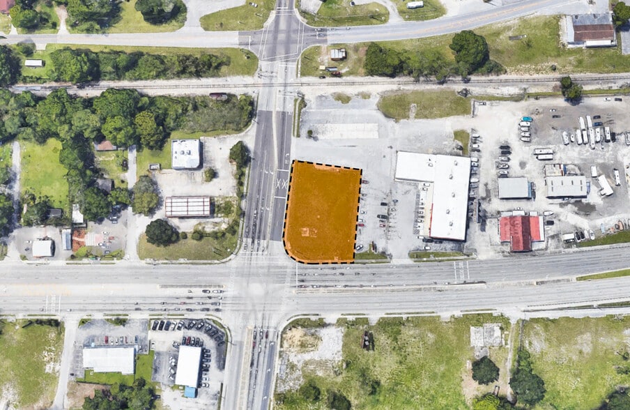 More Photos Of US Highway 17 & Snively Ave, Winter Haven Land For Lease