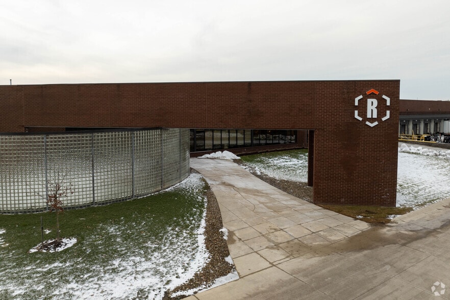 More Photos Of 1793 Enterprise Pky, Twinsburg Warehouse For Lease