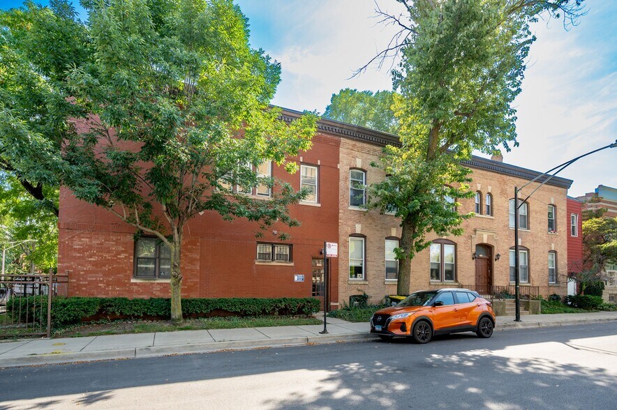 More Photos Of 1333 W Flournoy St, Chicago Apartments For Sale