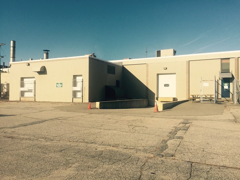 More Photos Of 150-160 Niantic Ave, Providence Warehouse For Lease