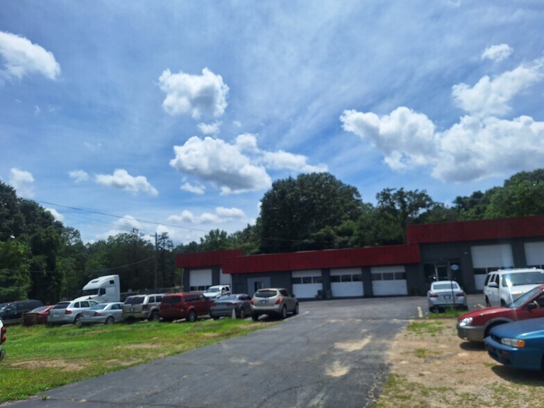 More Photos Of 683 Fairview Rd, Ellenwood Auto Repair For Lease
