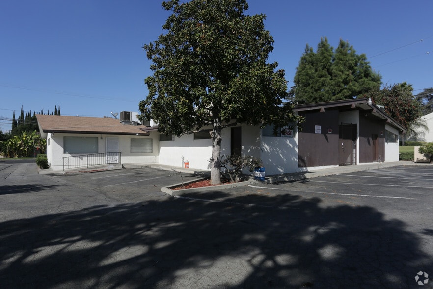 More Photos Of 180 W Willow St, Pomona Medical For Lease