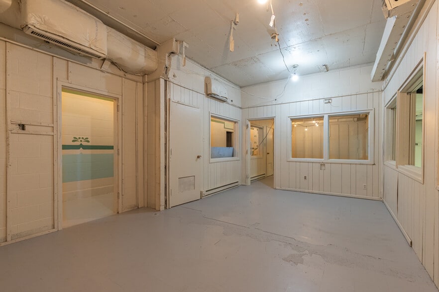 More Photos Of 8871 Griffith Rd, Nashville Warehouse For Sale