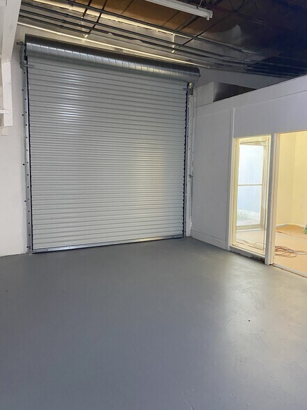 More Photos Of 3214-3218 Lenox Ave, Jacksonville Service For Lease