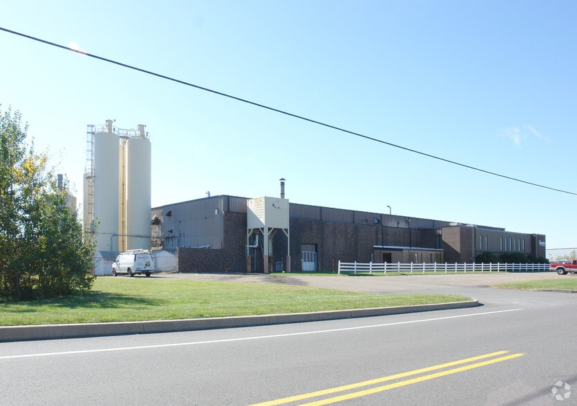 More Photos Of 502 Forest Rd, Hazleton Manufacturing For Lease