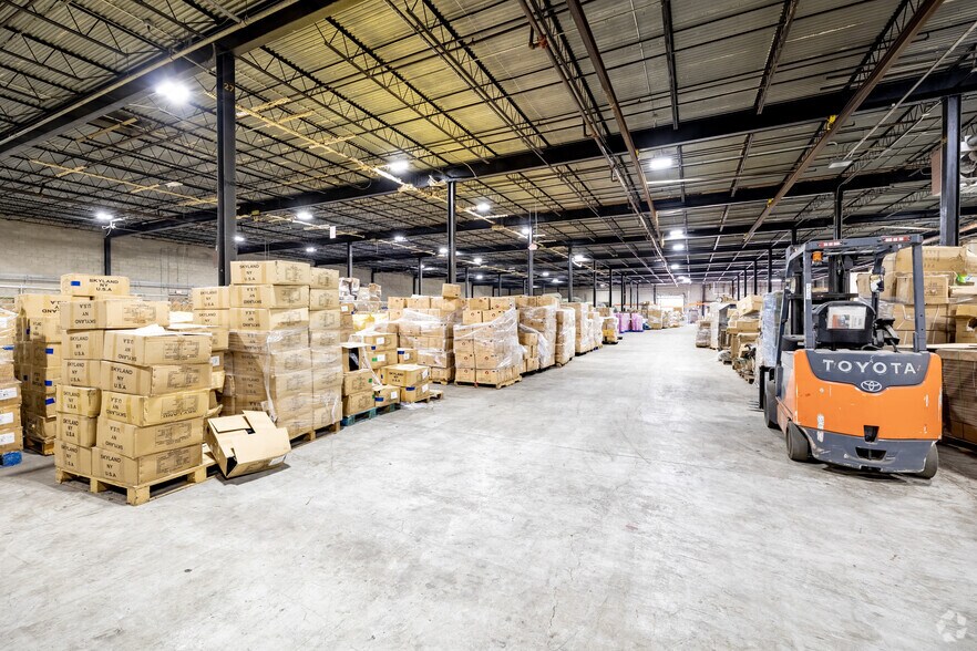 More Photos Of 55 Kennedy Dr, Hauppauge Flex For Lease