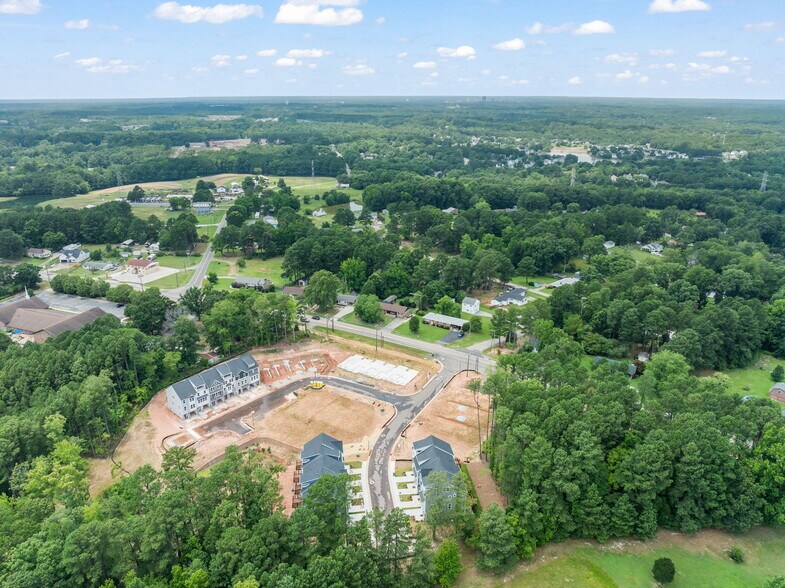 Primary Photo Of 7203 Plumleaf Rd, Raleigh Apartments For Sale