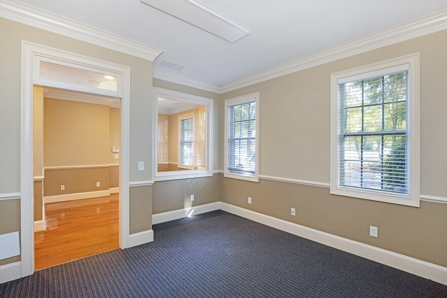 More Photos Of 3535 Roswell Rd, Marietta Office Residential For Lease
