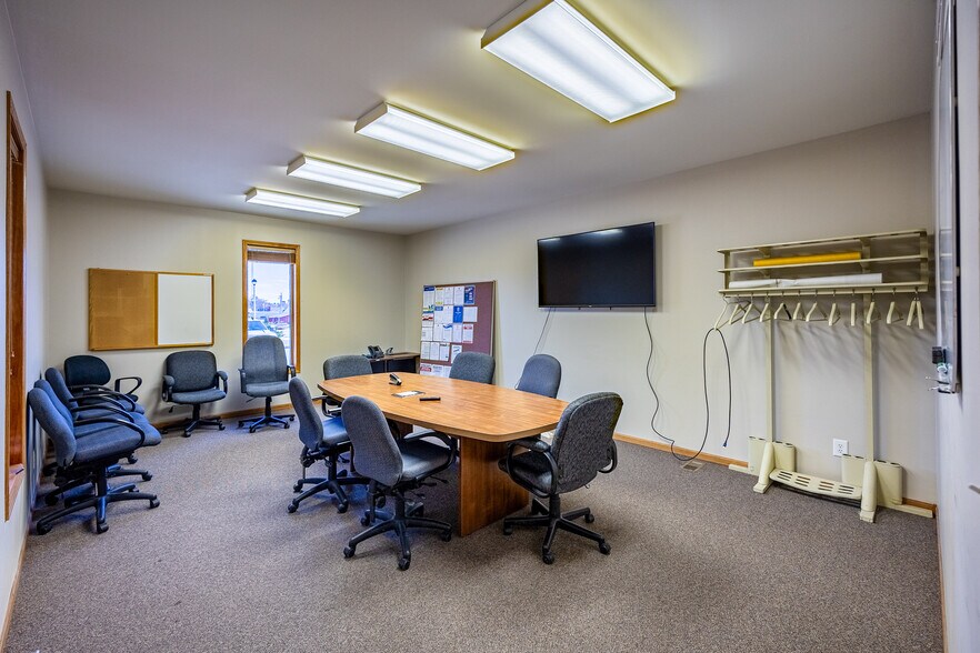 More Photos Of 1502 Progress Ct, Wheatland Office For Sale