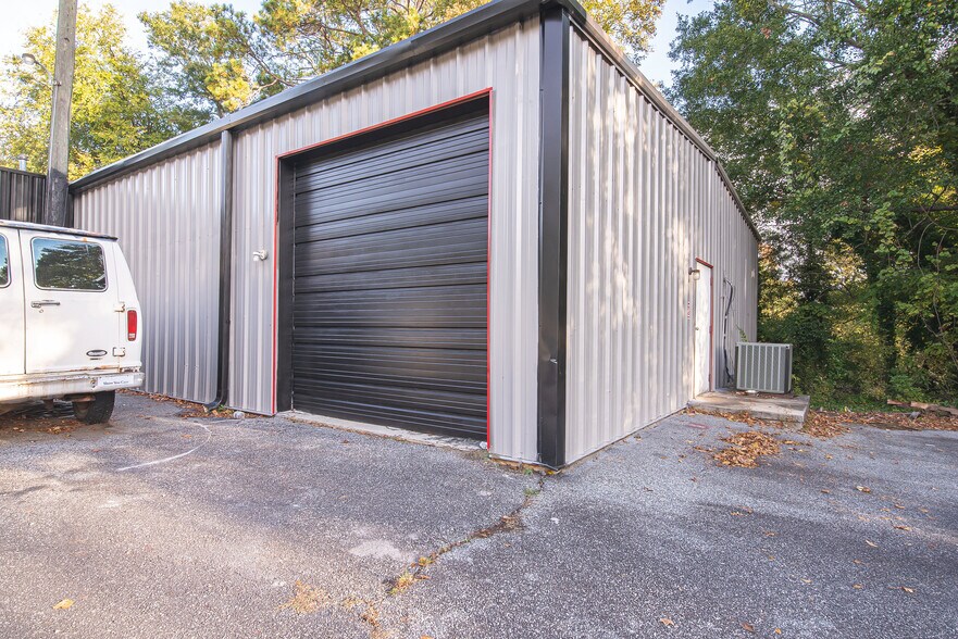 More Photos Of 5251 Buena Vista Rd, Columbus Light Distribution For Sale