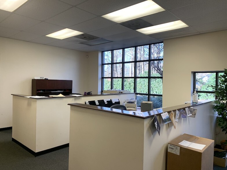 More Photos Of 141 Cupped Oak Dr, Stallings Warehouse For Lease