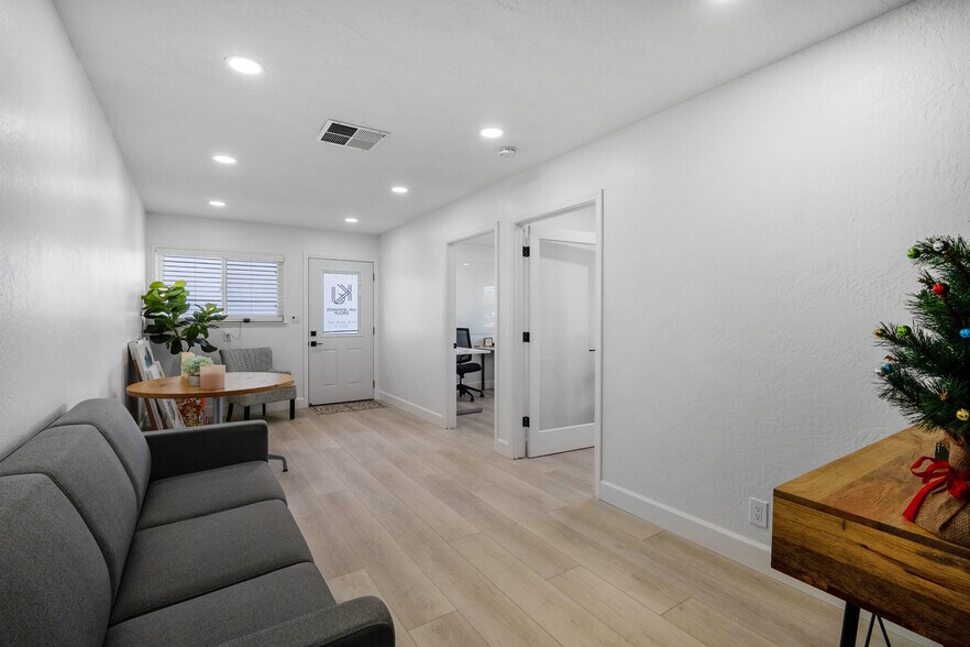 More Photos Of 50 W Main Ave, Morgan Hill Office Residential For Lease