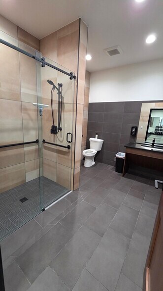 More Photos Of 1570 Elk Creek Dr, Idaho Falls Office For Lease