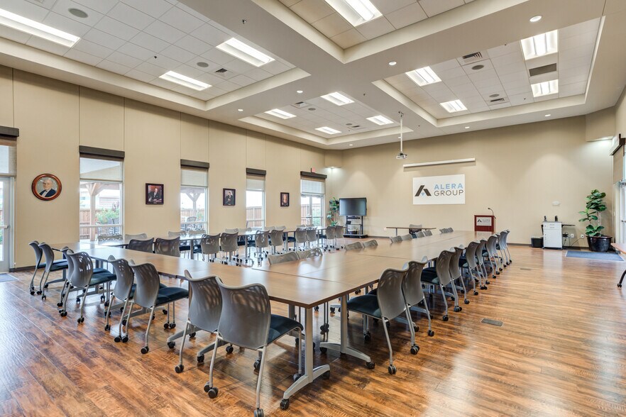 More Photos Of 5241 98th St, Lubbock Office Residential For Sale