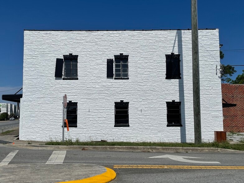 More Photos Of 4113-4117 Barrancas Ave, Pensacola Storefront For Lease