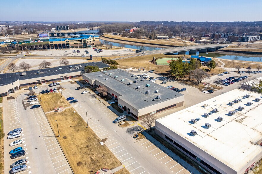 More Photos Of 455 SW 5th St, Des Moines Light Manufacturing For Lease