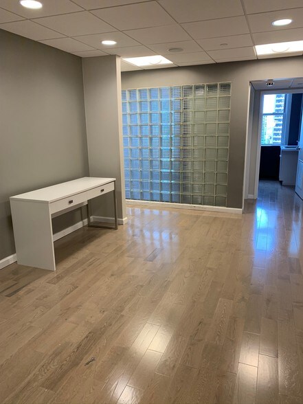 More Photos Of 1528 Walnut St, Philadelphia Office For Lease