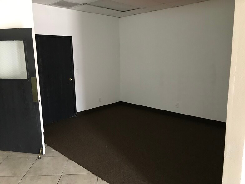 More Photos Of 3650 S Eastern Ave, Las Vegas Medical For Sale