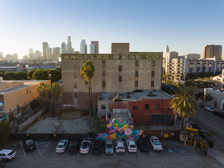 More Photos Of 800-810 Traction Ave, Los Angeles Office For Sale