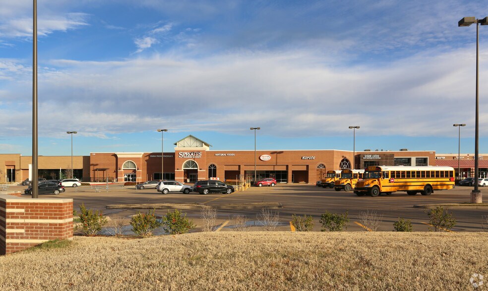 More Photos Of 110 W Sandy Lake Rd, Coppell Unknown For Lease