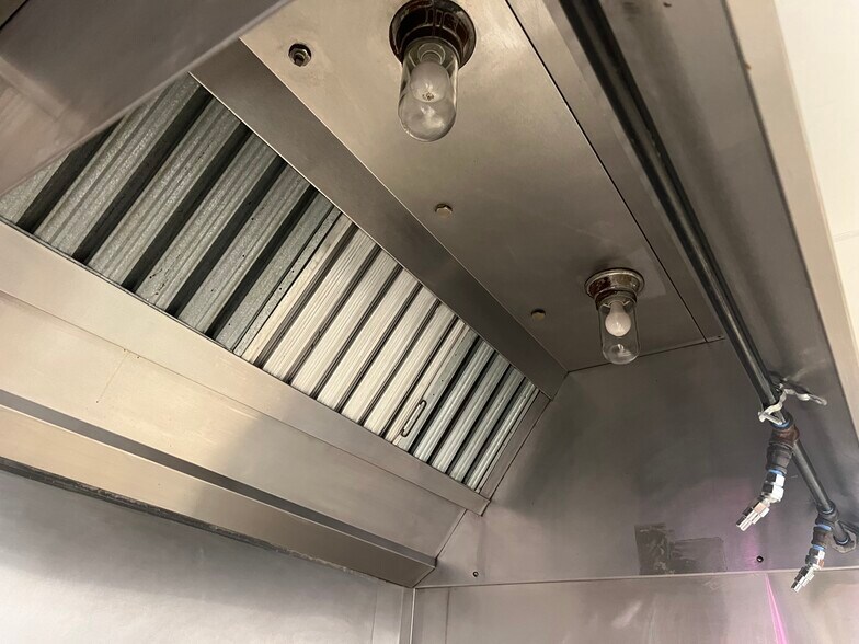 More Photos Of 3705-3717 W Jolly Rd, Lansing Storefront For Sale