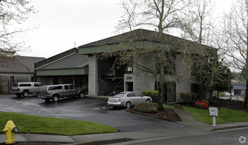 Primary Photo Of 3214 NE 42nd St, Vancouver Office For Sale