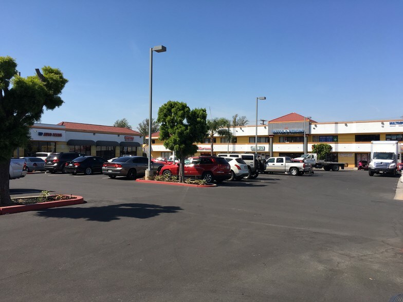 More Photos Of 508-514 S Smith Ave, Corona Unknown For Lease