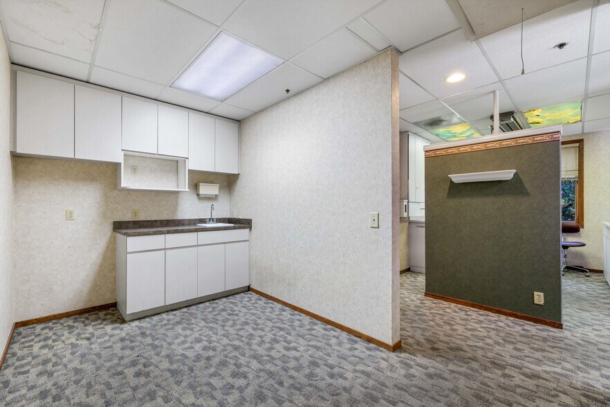 More Photos Of 10425 Fair Oaks Blvd, Fair Oaks Medical For Sale