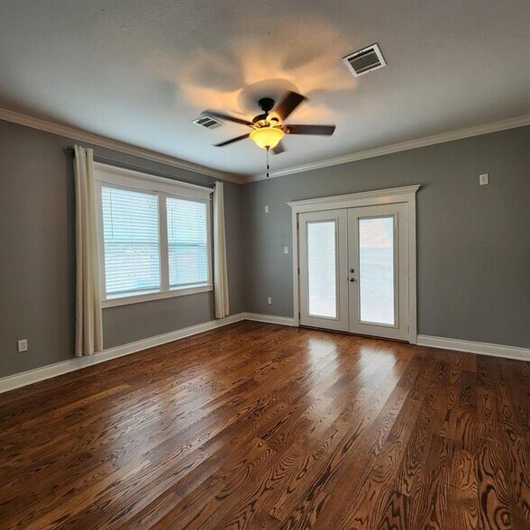 More Photos Of ,  Unknown For Sale