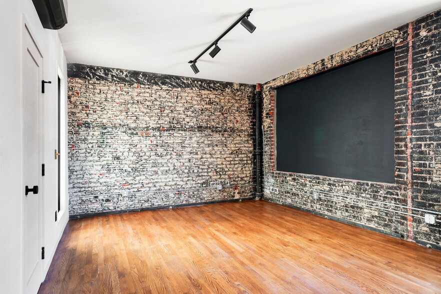 More Photos Of 3022 W Sunset Blvd, Los Angeles Storefront Retail Residential For Lease