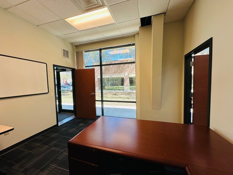 More Photos Of 12276 San Jose Blvd, Jacksonville Medical For Lease