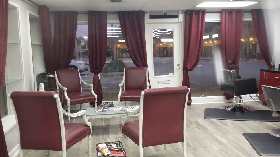 More Photos Of 3110 Wade Hampton Blvd, Taylors Storefront For Sale