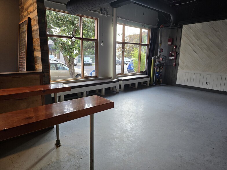 More Photos Of 202-206 St Helens Ave, Tacoma Restaurant For Lease