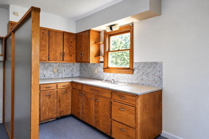 More Photos Of 409 S Main St, Hailey Storefront Retail Office For Sale