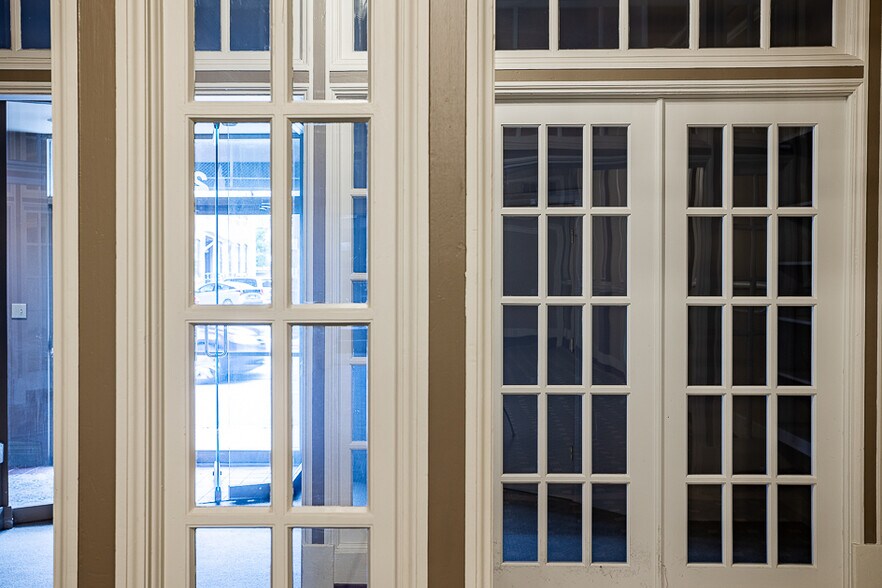 More Photos Of 100 W Washington Ave, Jackson Medical For Sale