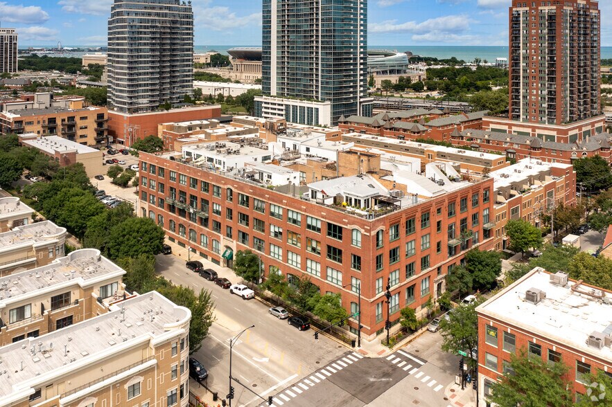 More Photos Of 1727 S Indiana Ave, Chicago Apartments For Lease