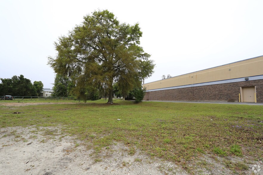 More Photos Of 411 S Main St, Hinesville Land For Sale